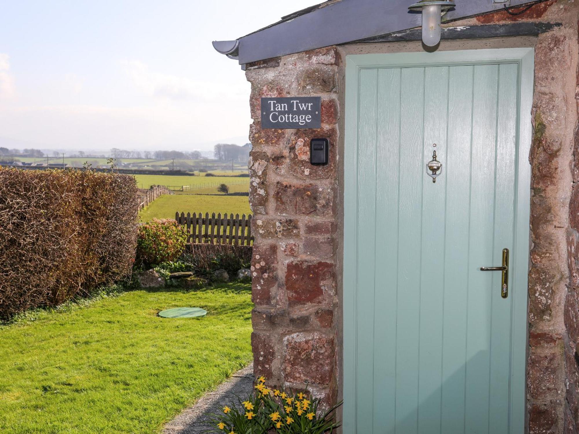 Tan Twr Farm Cottage Dwyran Eksteriør billede
